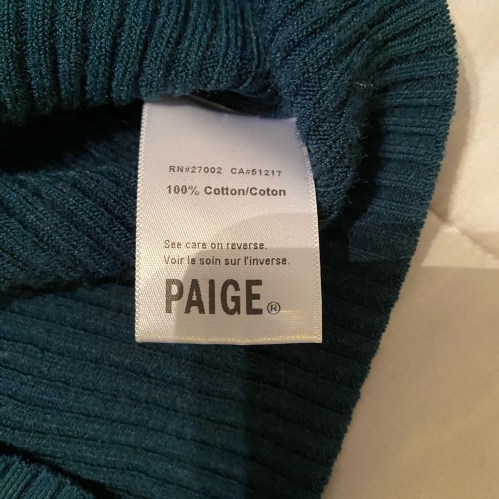 Paige Ribbed Cut Out Pullover. Small - Picture 4 of 4
